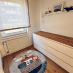2. Schlafzimmer mit Kommode für Kleidung (6 Schudladen).